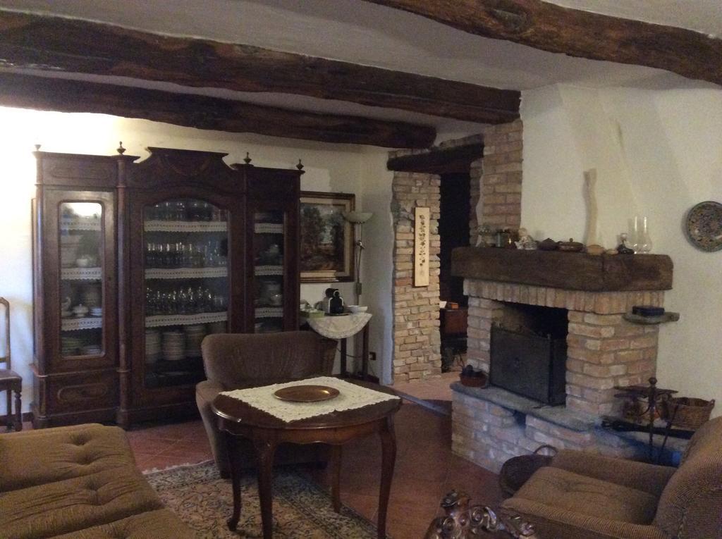 Casa Giuliana Vendégház Calosso Kültér fotó