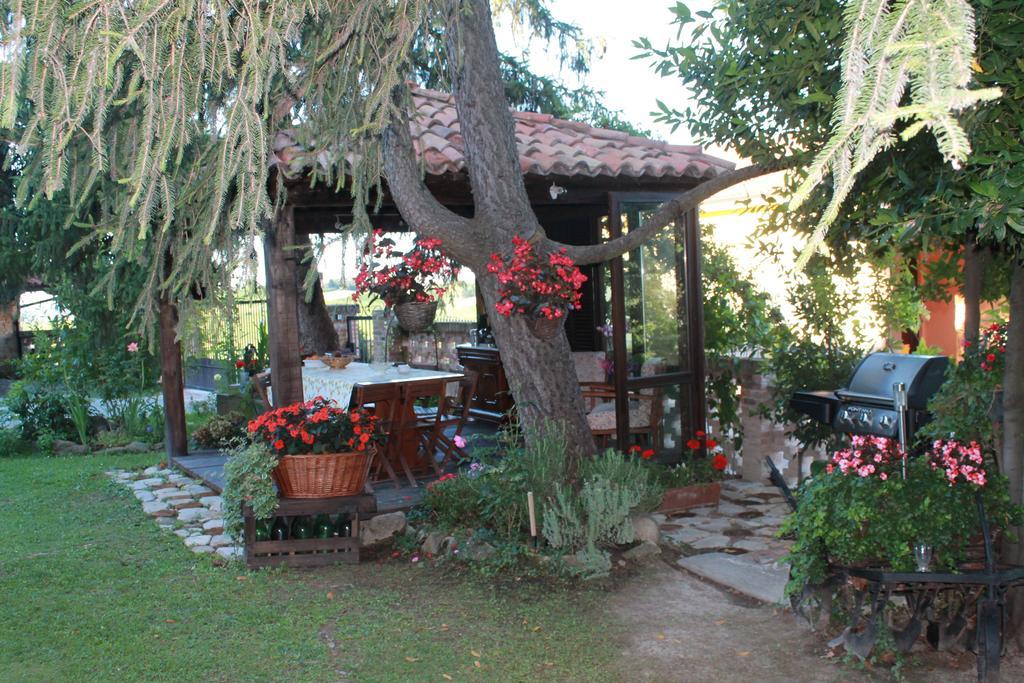 Casa Giuliana Vendégház Calosso Kültér fotó