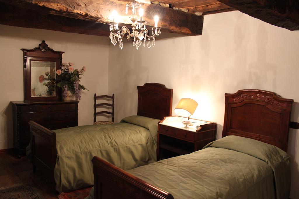 Casa Giuliana Vendégház Calosso Szoba fotó